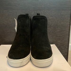 Steve Madden booties